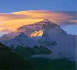 喜马拉雅山每年上升多少厘米